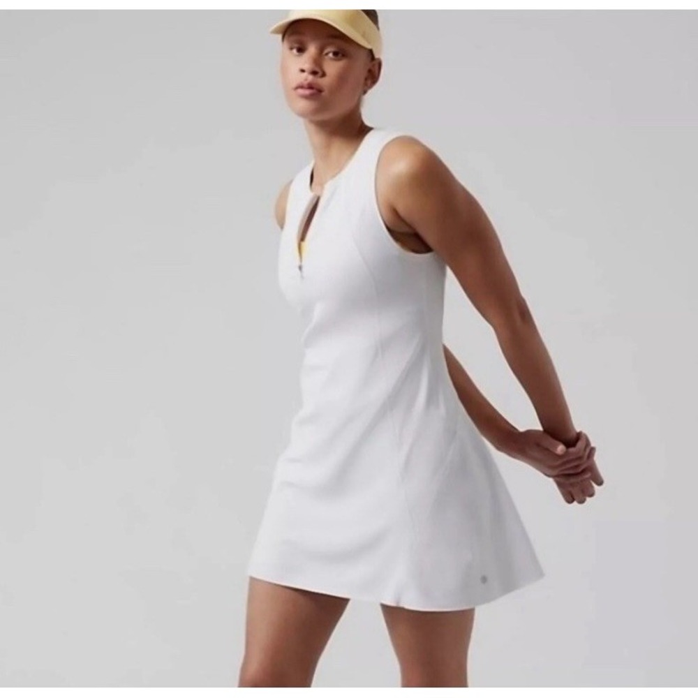 NWT Athleta Women XS Ace Tennis Dress White Running Golf Sports Workout Stretch